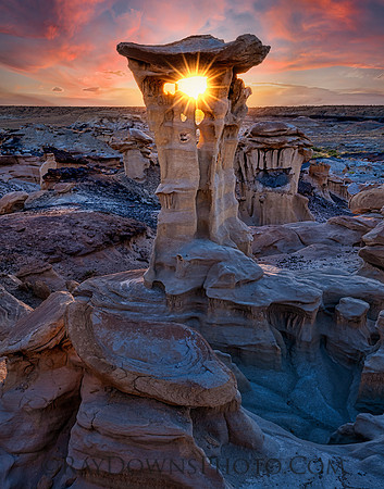 Bisti Alien Throne NM