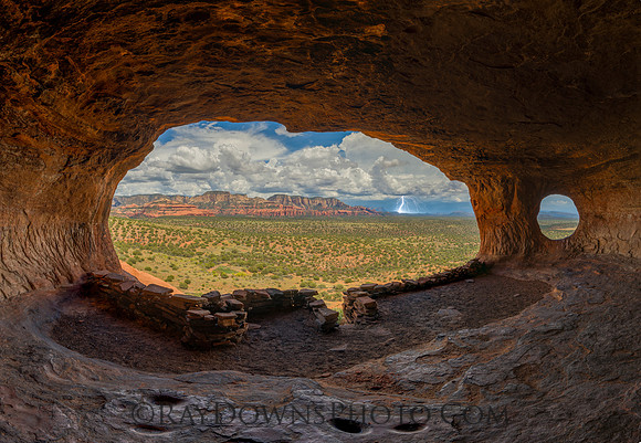Robbers Roost - Shamans Cave Sedona AZ