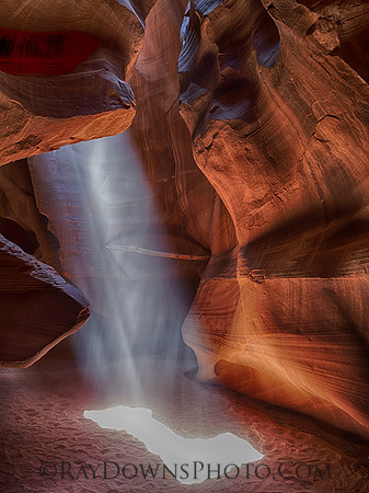 Upper Antelope Canyn Sun Beams