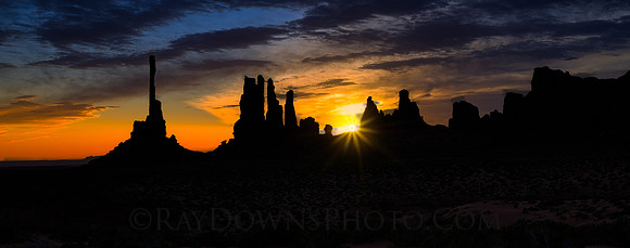 Totems Monument Valley AZ